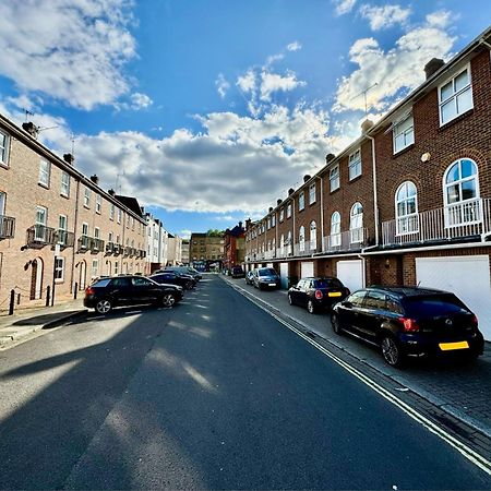 John Street Stays Southampton Bagian luar foto