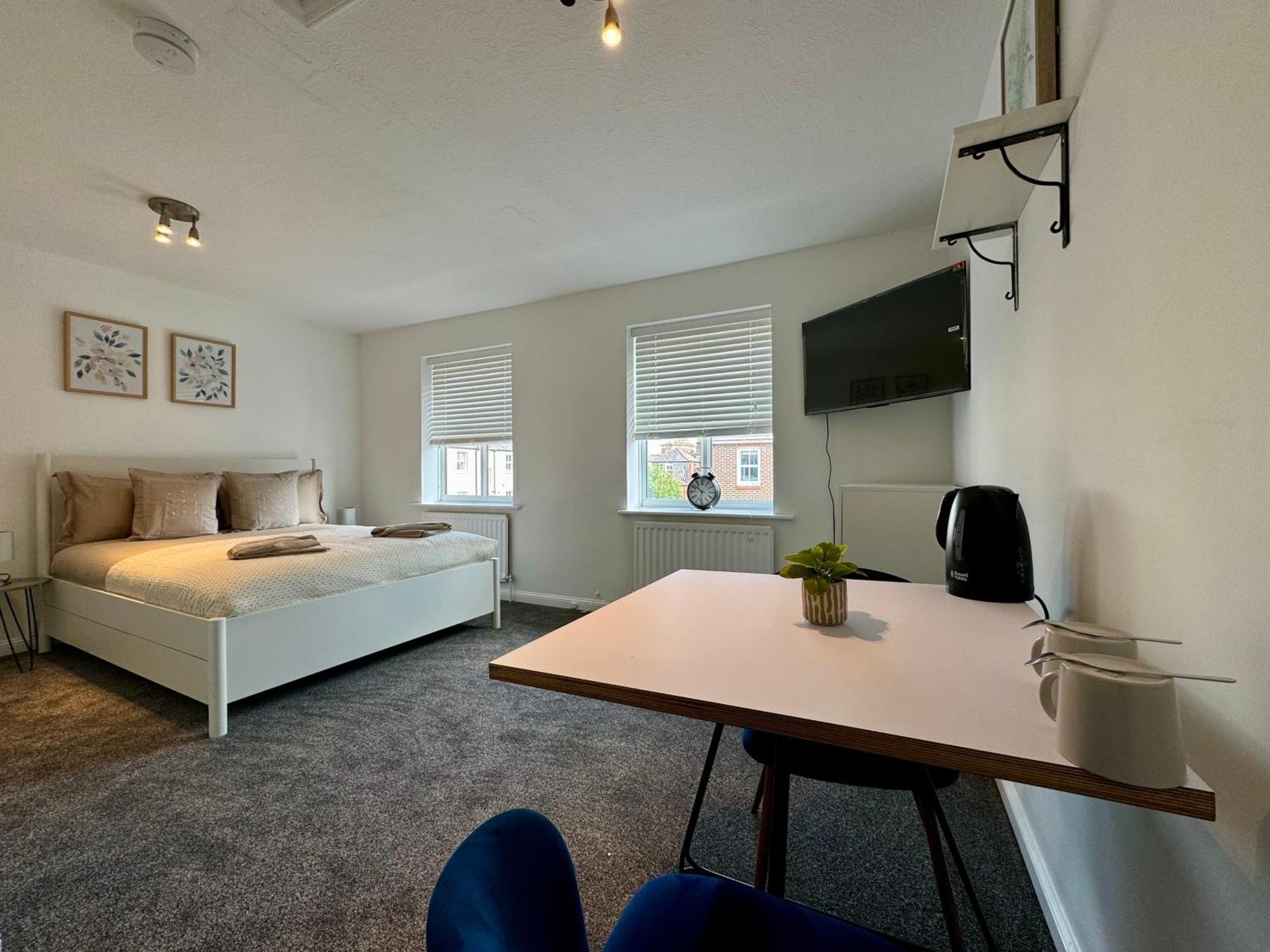 John Street Stays Southampton Bagian luar foto