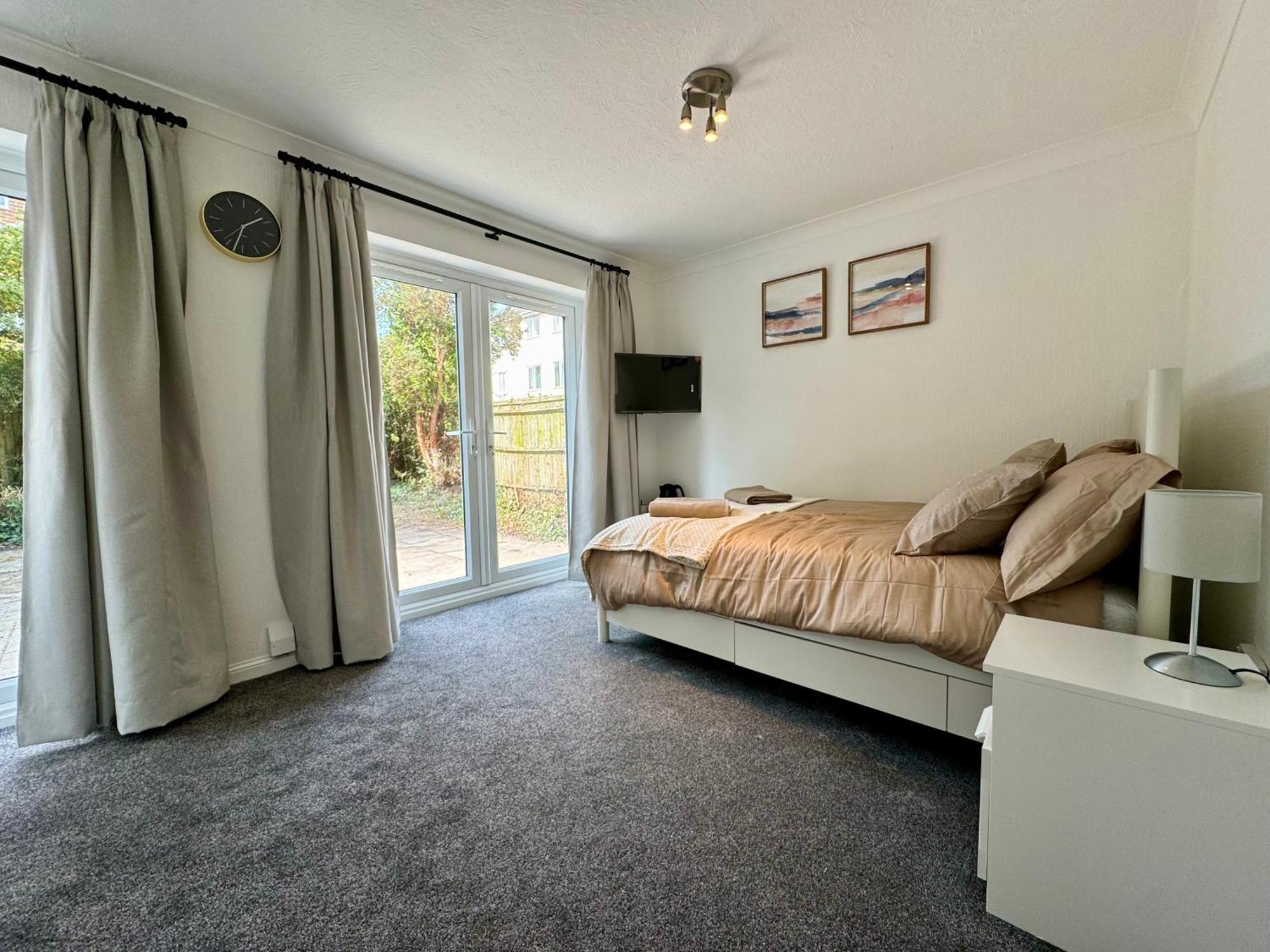 John Street Stays Southampton Bagian luar foto